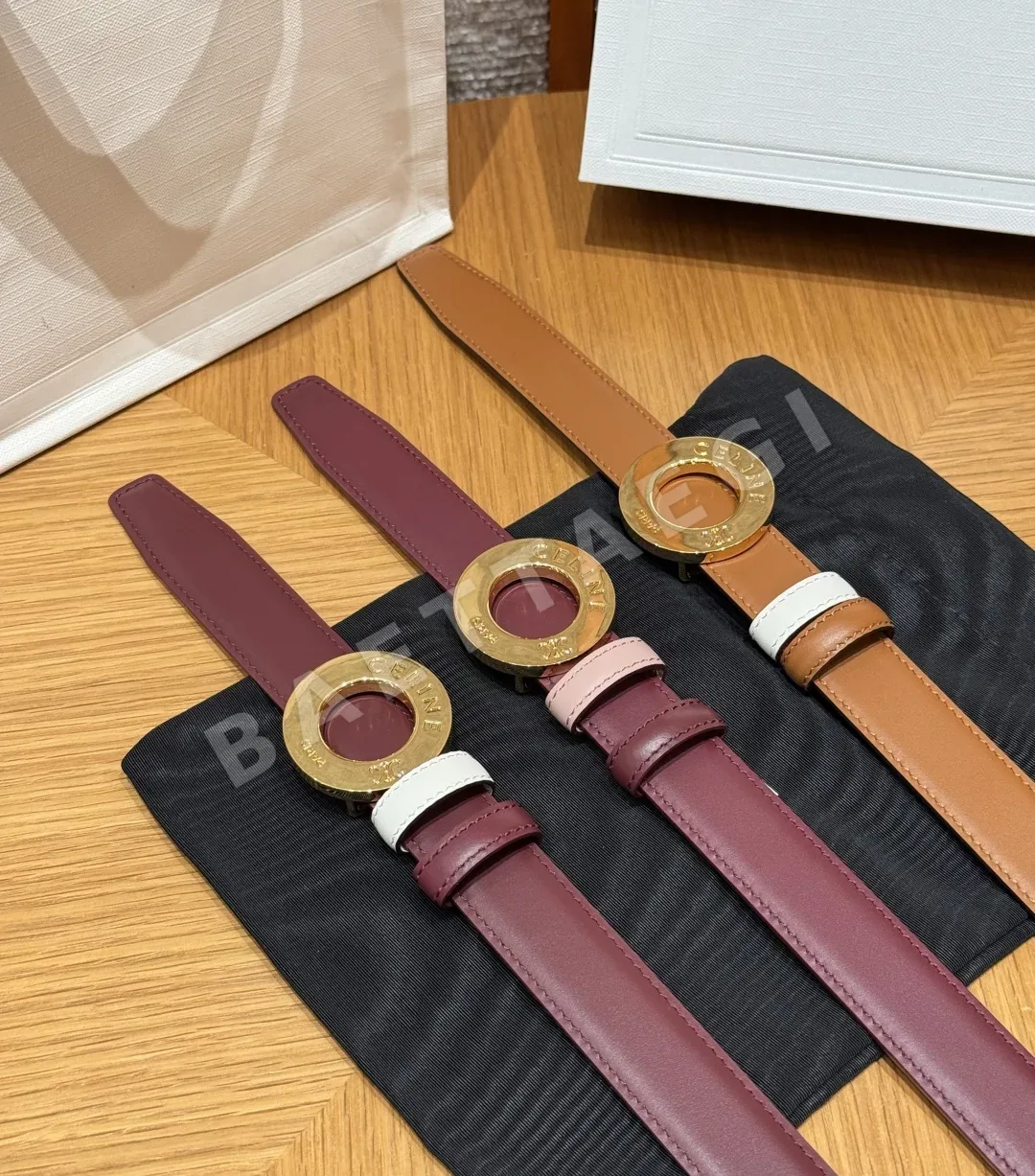 셀린느 차트 디스크 골드 버클 양면 가죽 벨트 25MM 174699