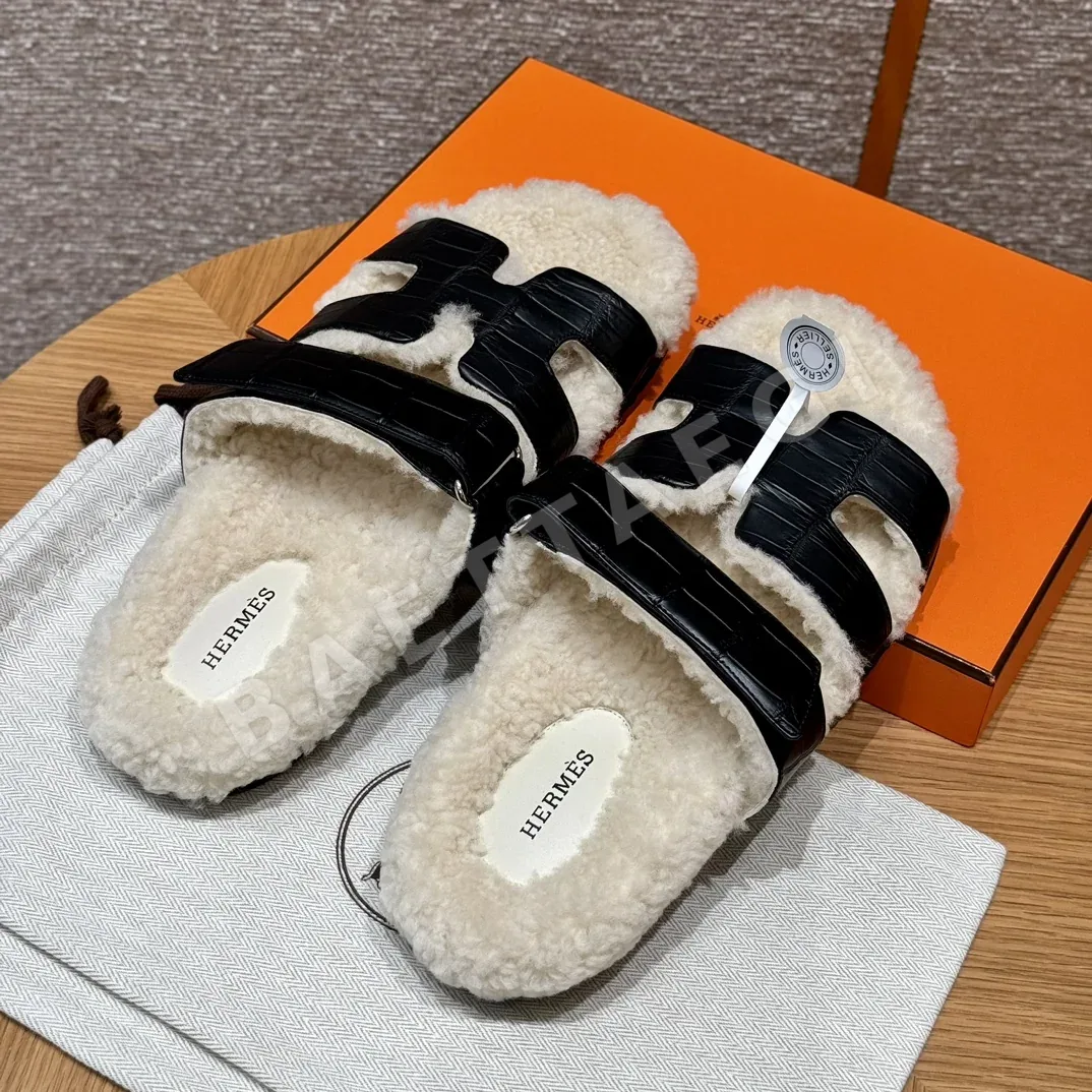 에르메스 시프레 샌들 블랙 악어가죽 165743