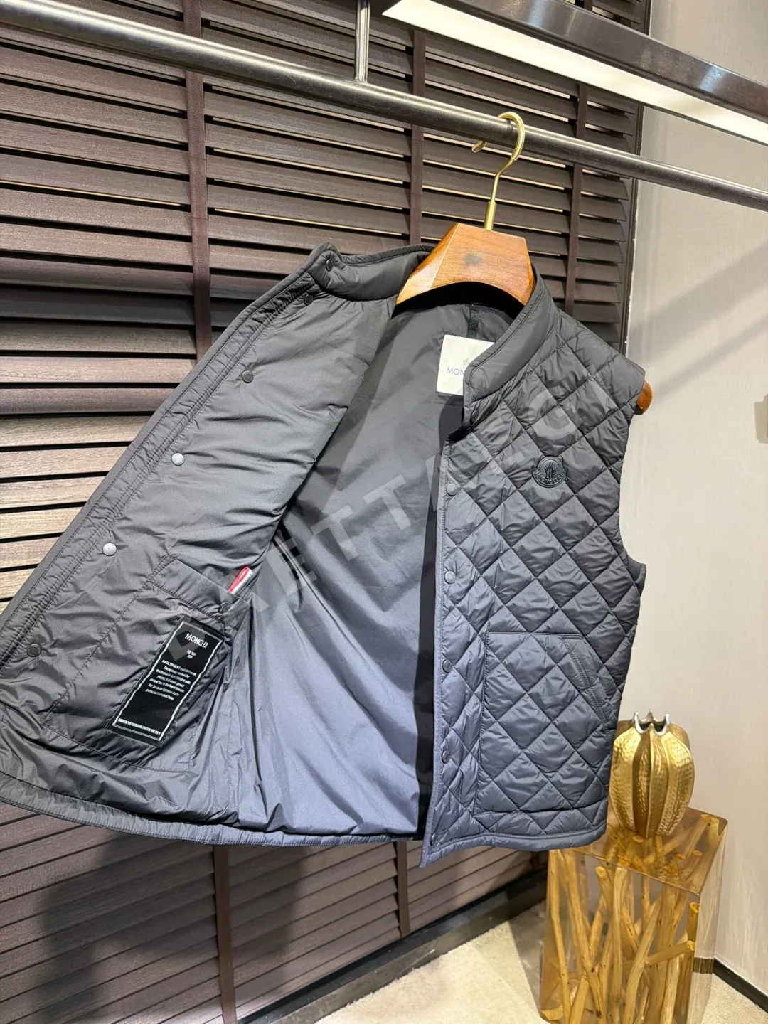 몽클레르 남성 다운 조끼 M9631 상세 이미지 8