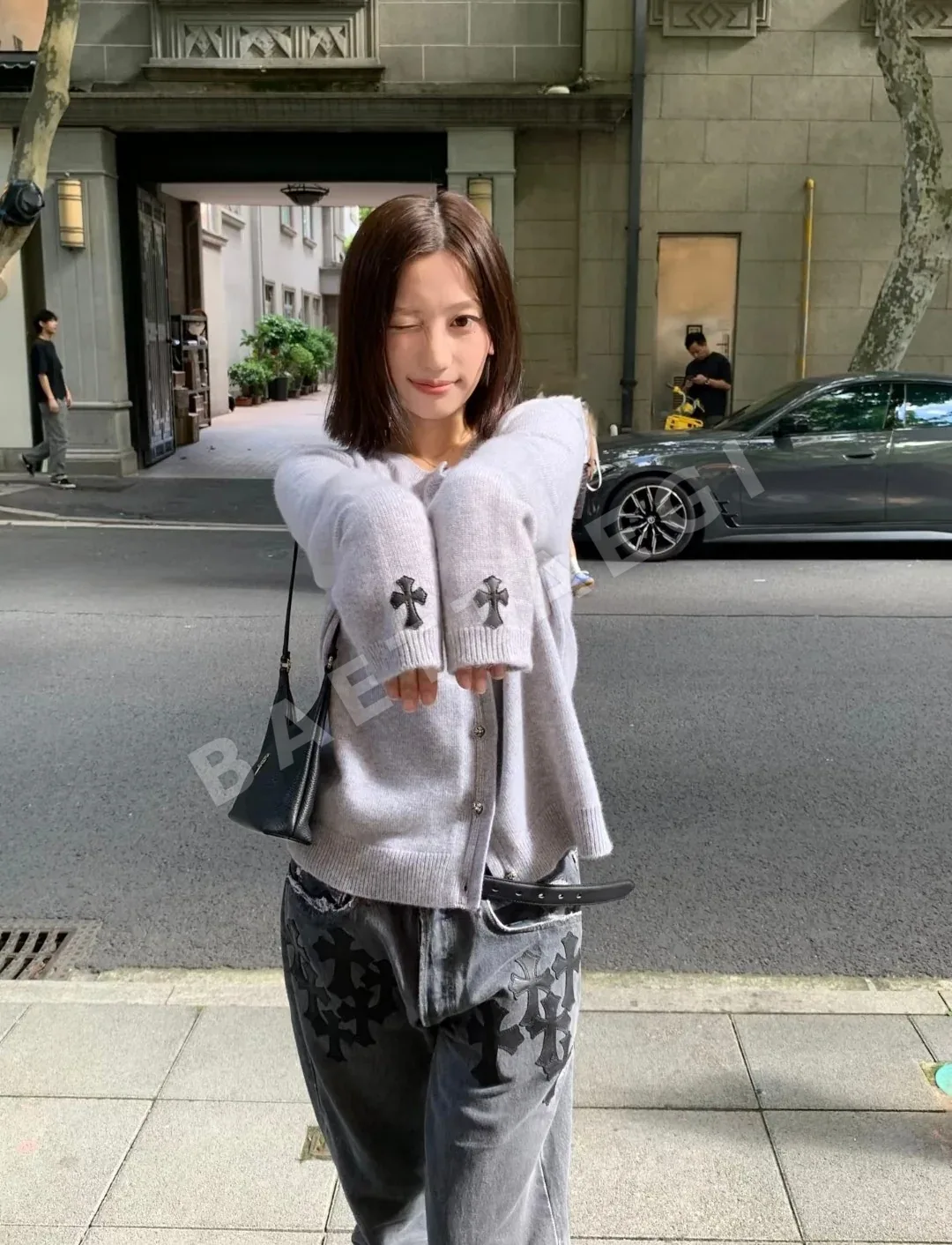 크롬하츠 가죽 십자가 장식 캐시미어 가디건 상세 이미지 16
