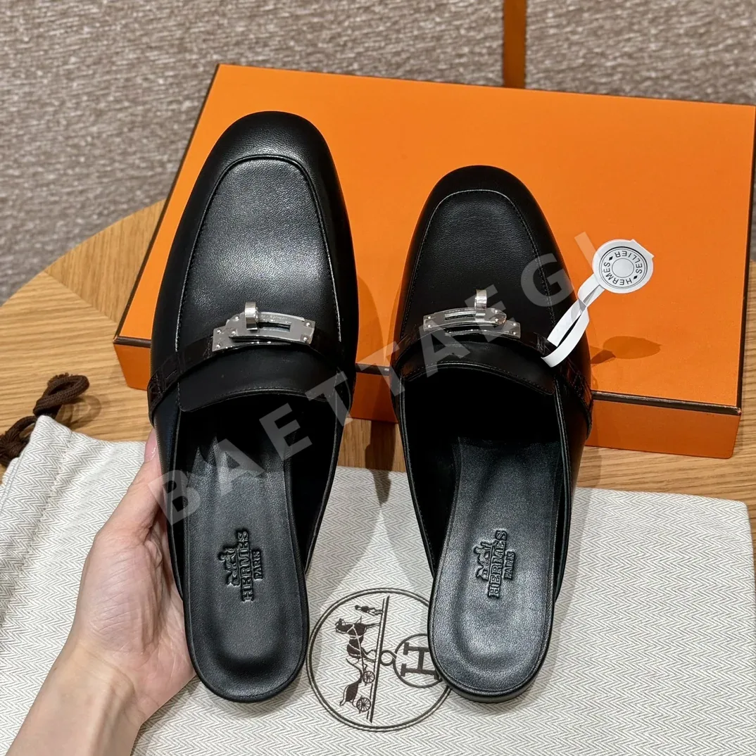 에르메스 샌들 블랙 가죽 실버 장식 금속 상세 이미지 5