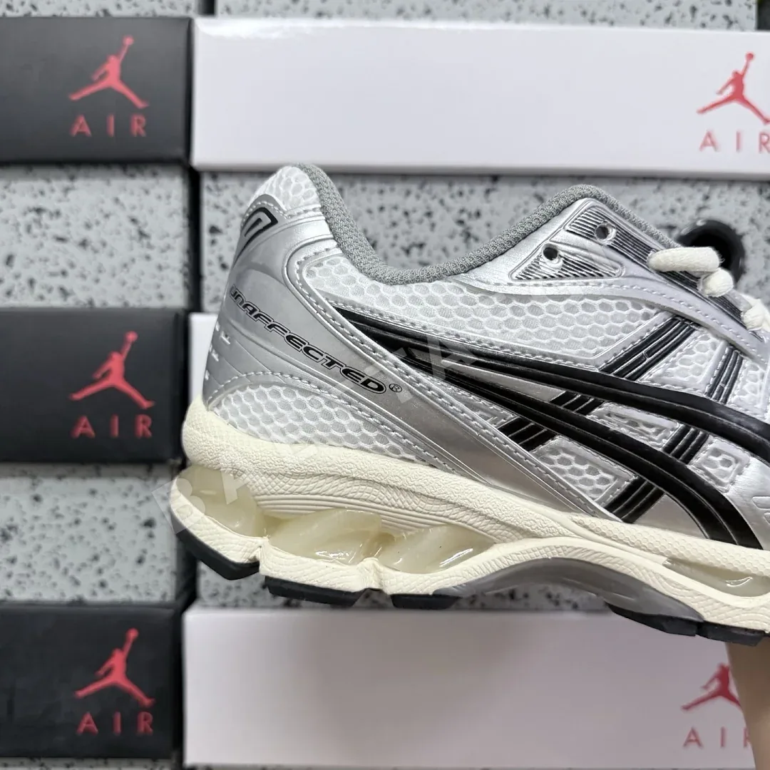 아식스 [WZ] 젤 카야노 14 1201A457-101 200399 Asics Gel-Kayano 14 JJJJound Silver Black 상세 이미지 9