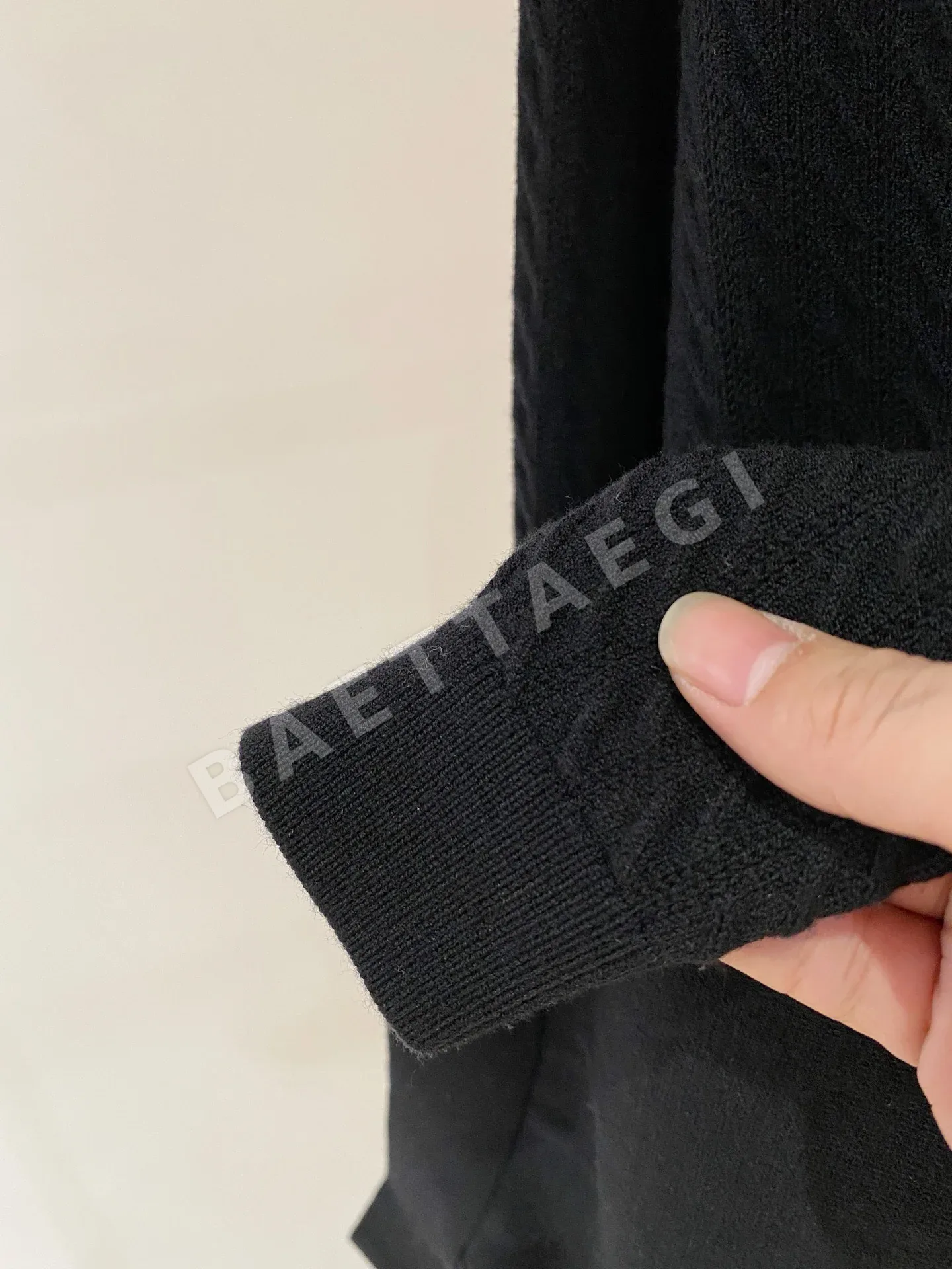 브루넬로쿠치넬리 남성 니트 상세 이미지 8
