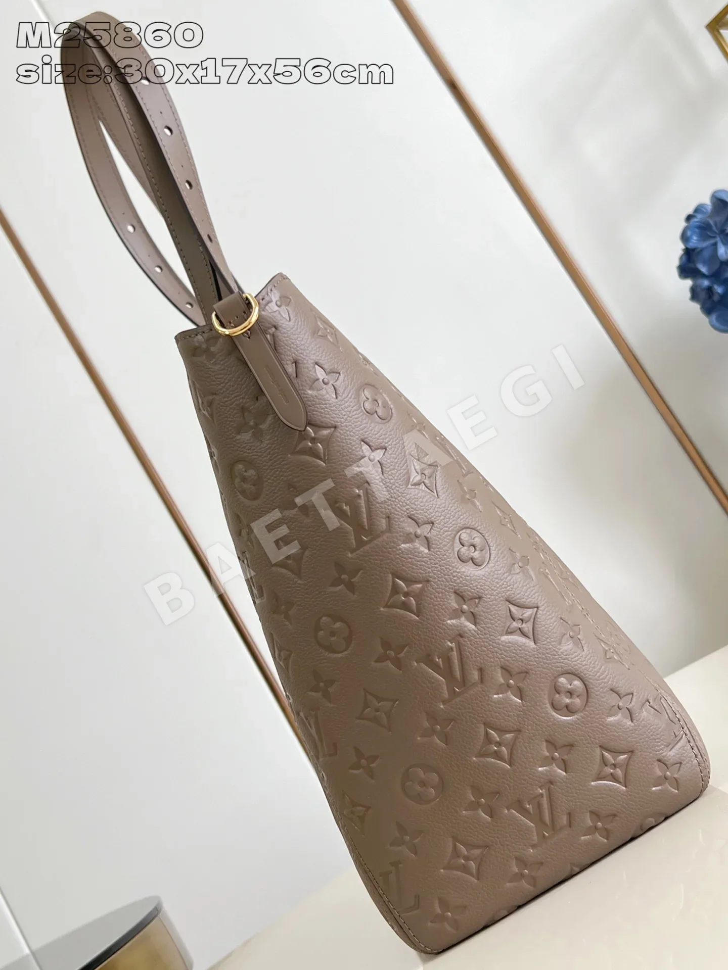 루이비통 M25860 토트백 핸드백 미디엄 상세 이미지 3