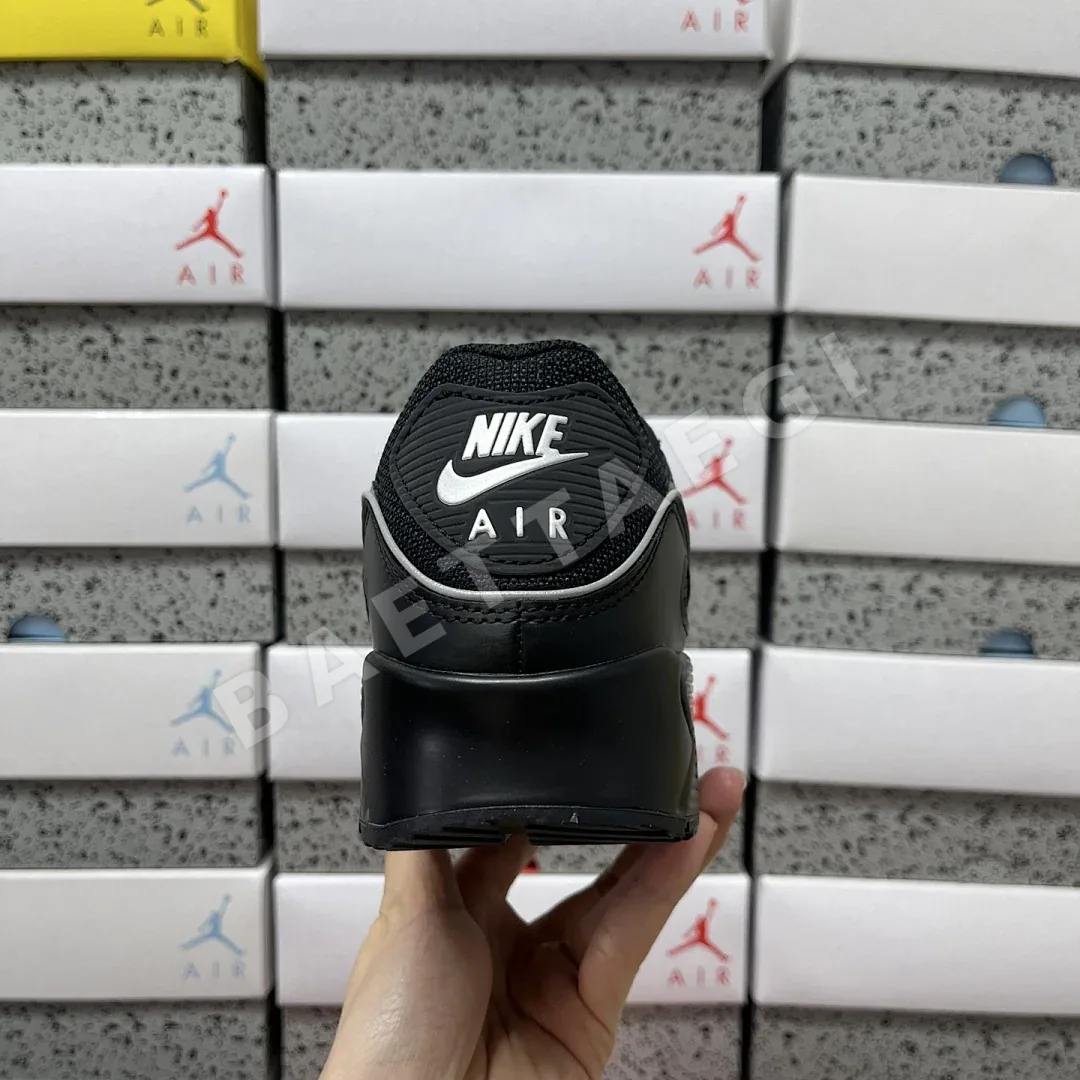 나이키 [MAX] 에어 맥스 90 프리미엄 HV4517-002 201149 Nike Air Max 90 Premium Black 상세 이미지 3