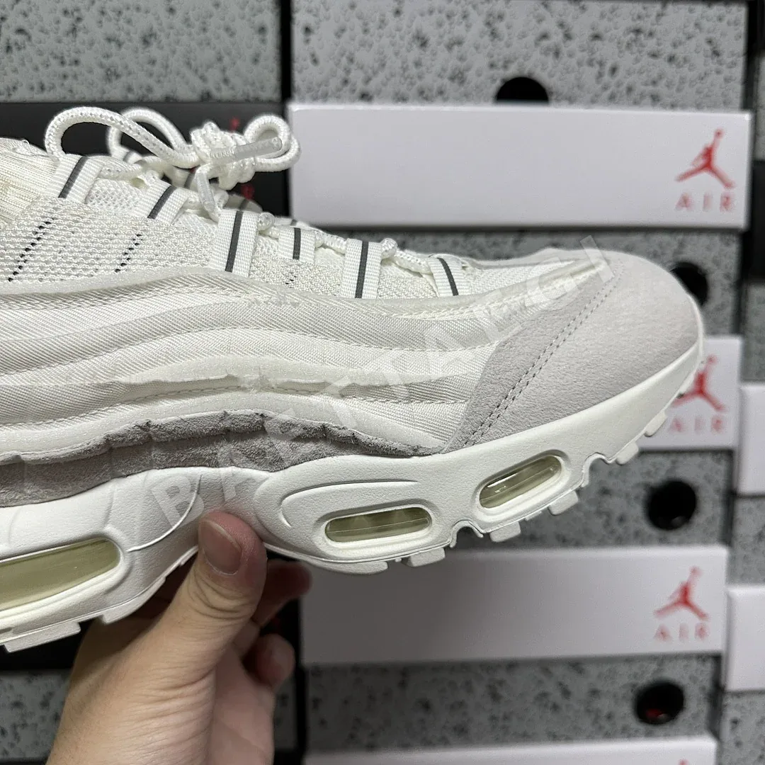 나이키 [GX] 에어 맥스 95 CU8406-100 201216 Nike Air Max 95 Comme Des Garcons White CDG 상세 이미지 6