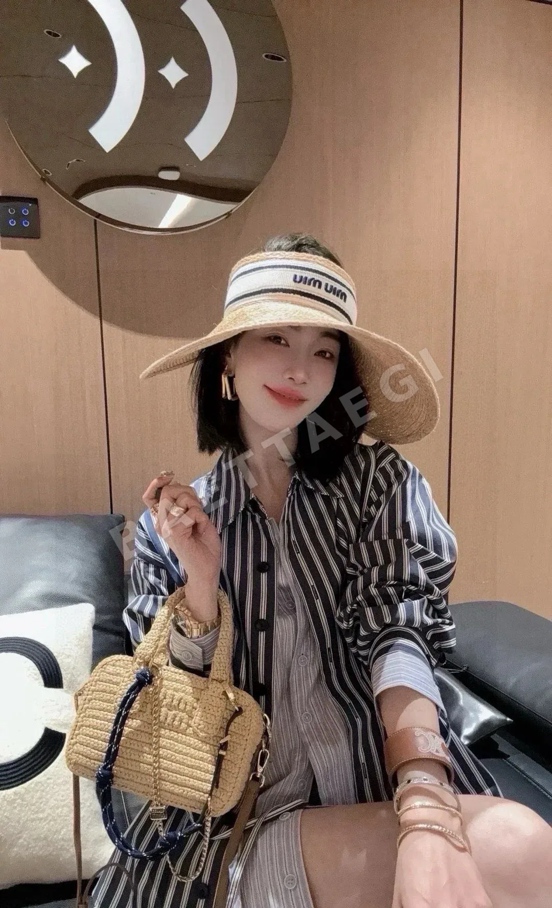 미우미우 라피아 바이저 모자 120077