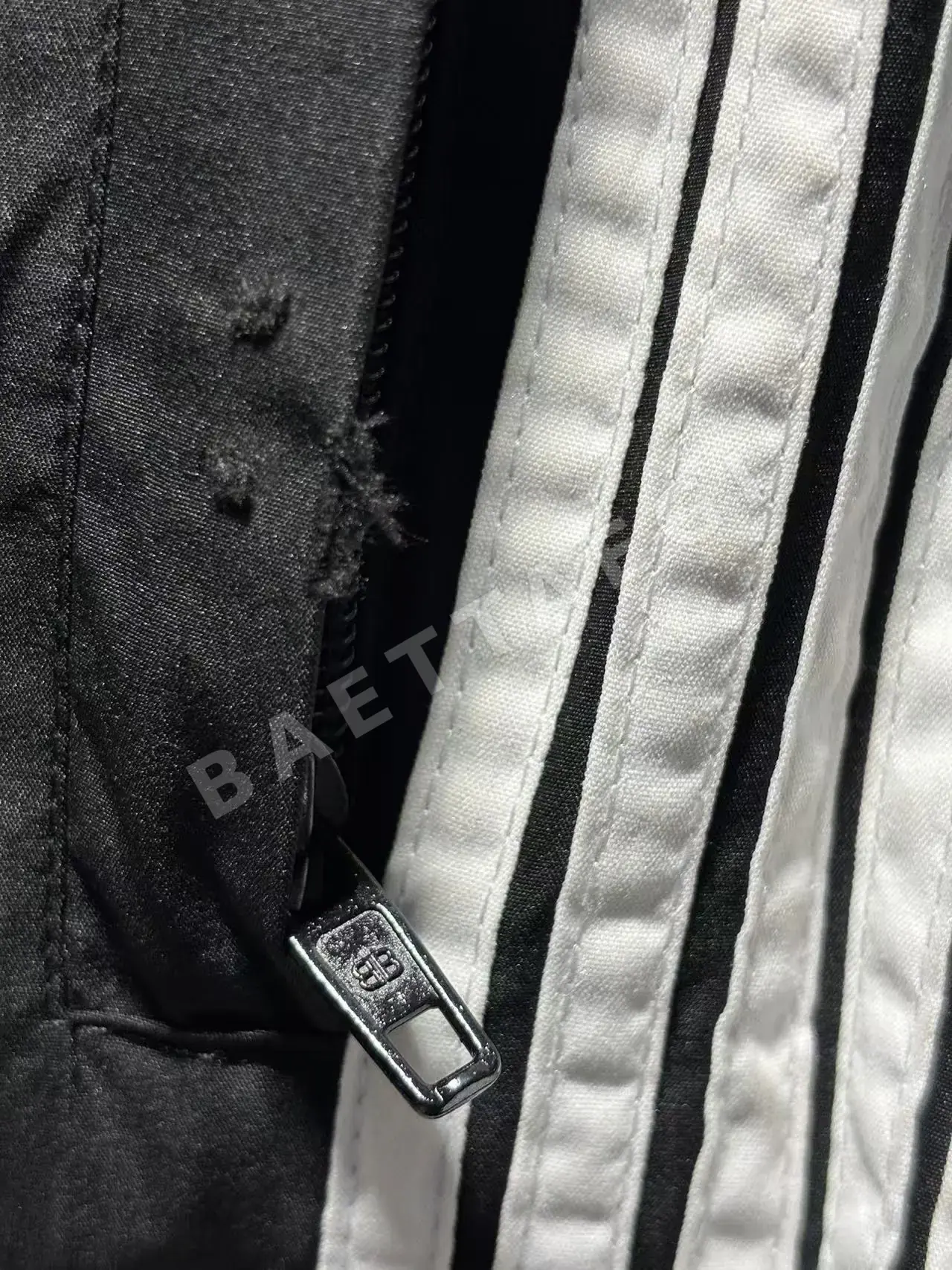 발렌시아가 남성 바지 상세 이미지 7