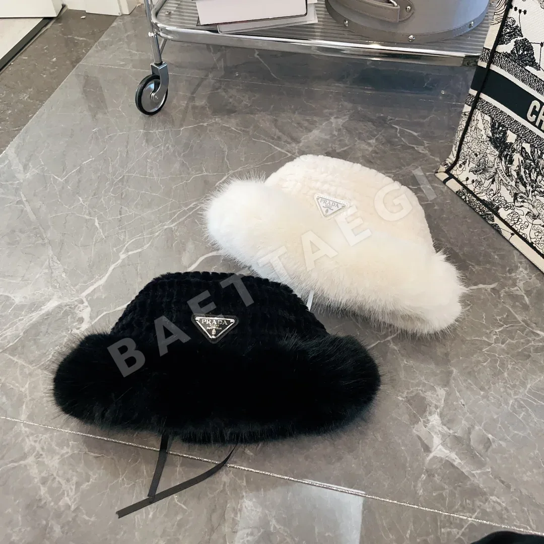 프라다 밍크퍼 어부 모자 85016