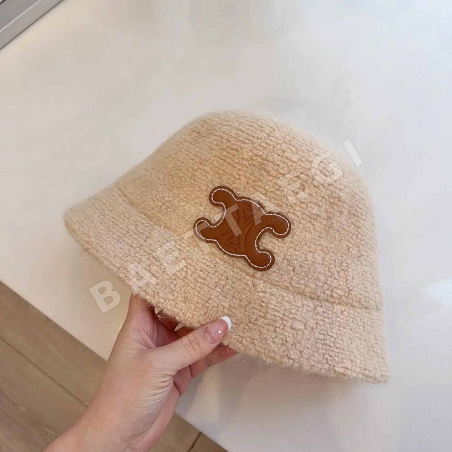 셀린느 울 토끼털 어부모자 상세 이미지 4