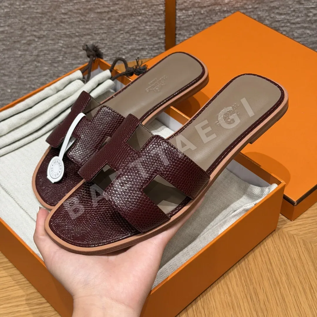 에르메스 오란 샌들 Saddle Red 도마뱀가죽 H 컷아웃 상세 이미지 4
