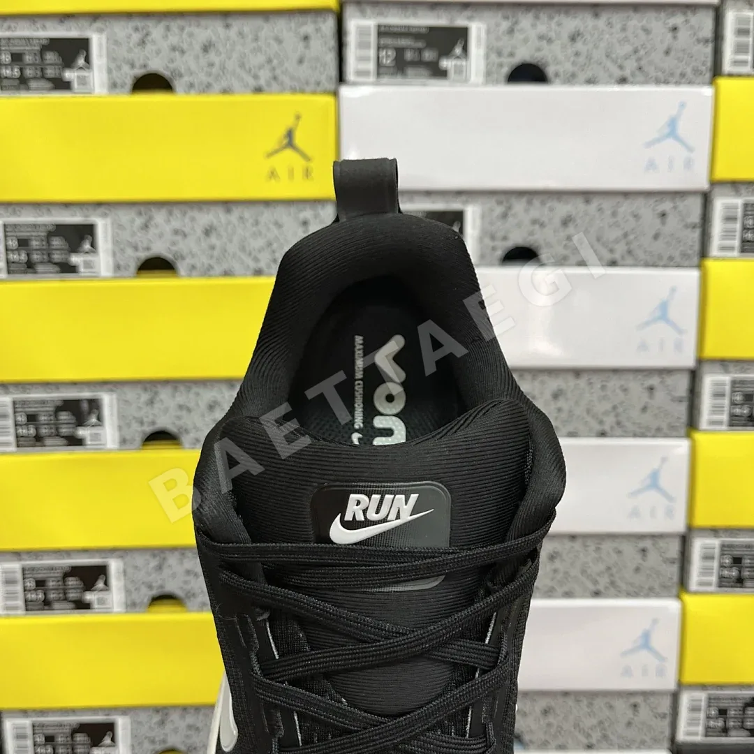 나이키 줌 보메로 18 HM6803-007 201096 Nike Zoom Vomero 18 상세 이미지 2