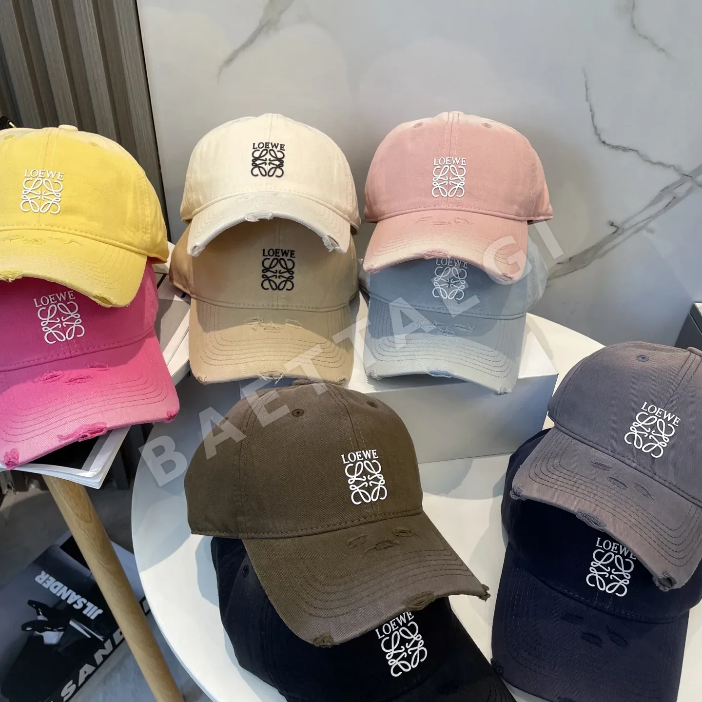 로에베 그라데이션 베이스볼 모자 상세 이미지 9