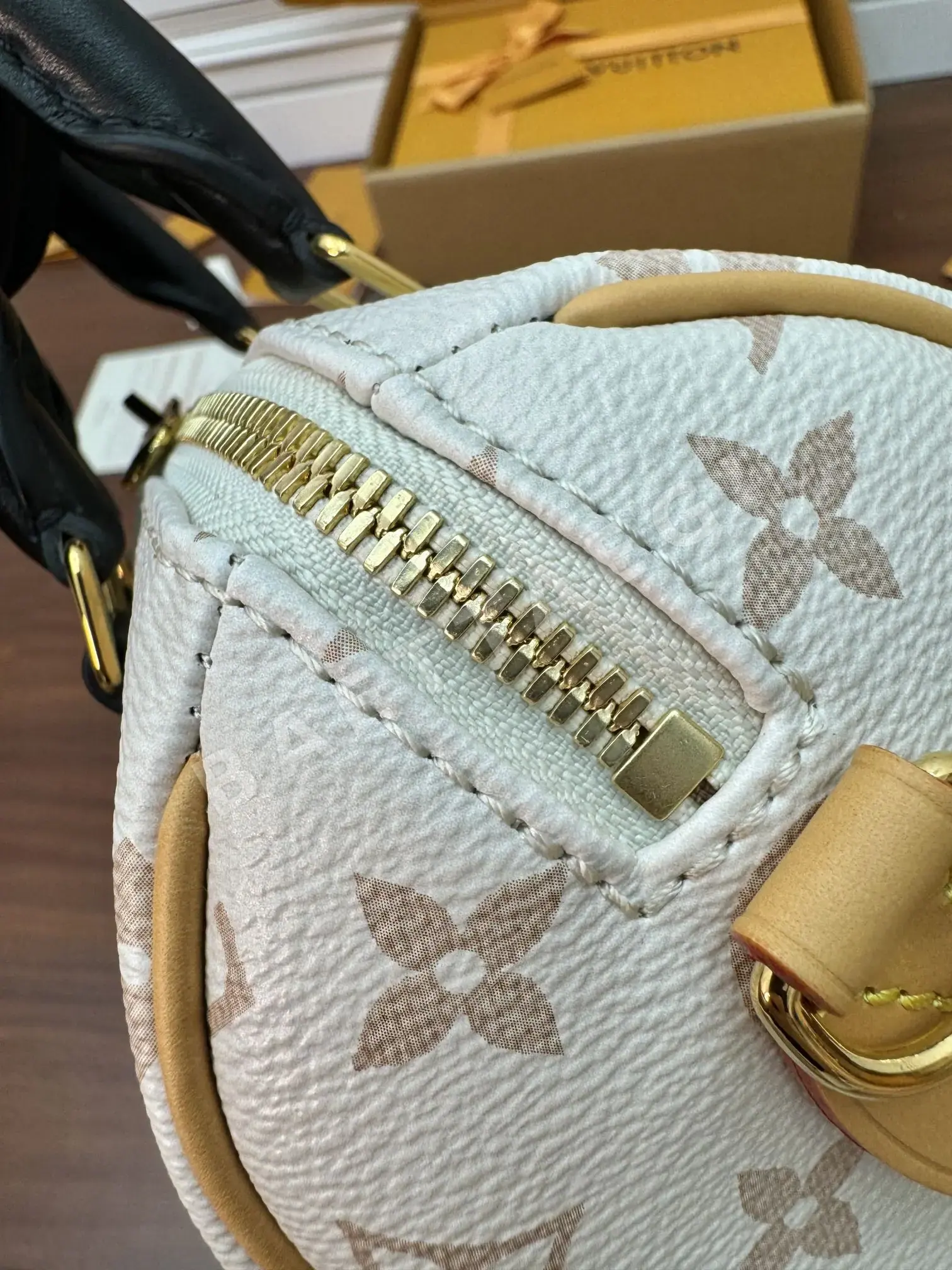 루이비통 M46906 가방 상세 이미지 9