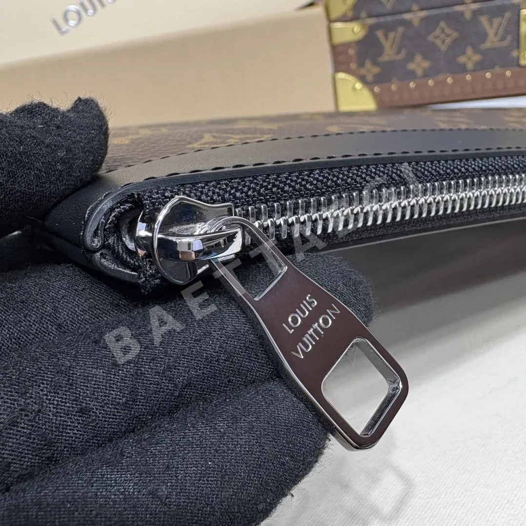 루이비통 포쉐트 아폴로 클러치백 M62291 상세 이미지 5