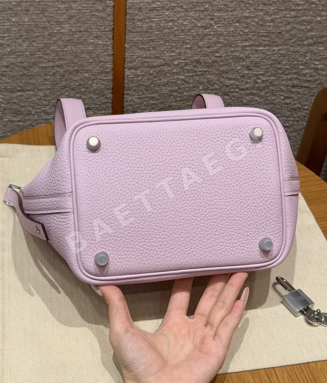 에르메스 피코탄 락 18 cm 클레망스 가죽 가방 상세 이미지 5