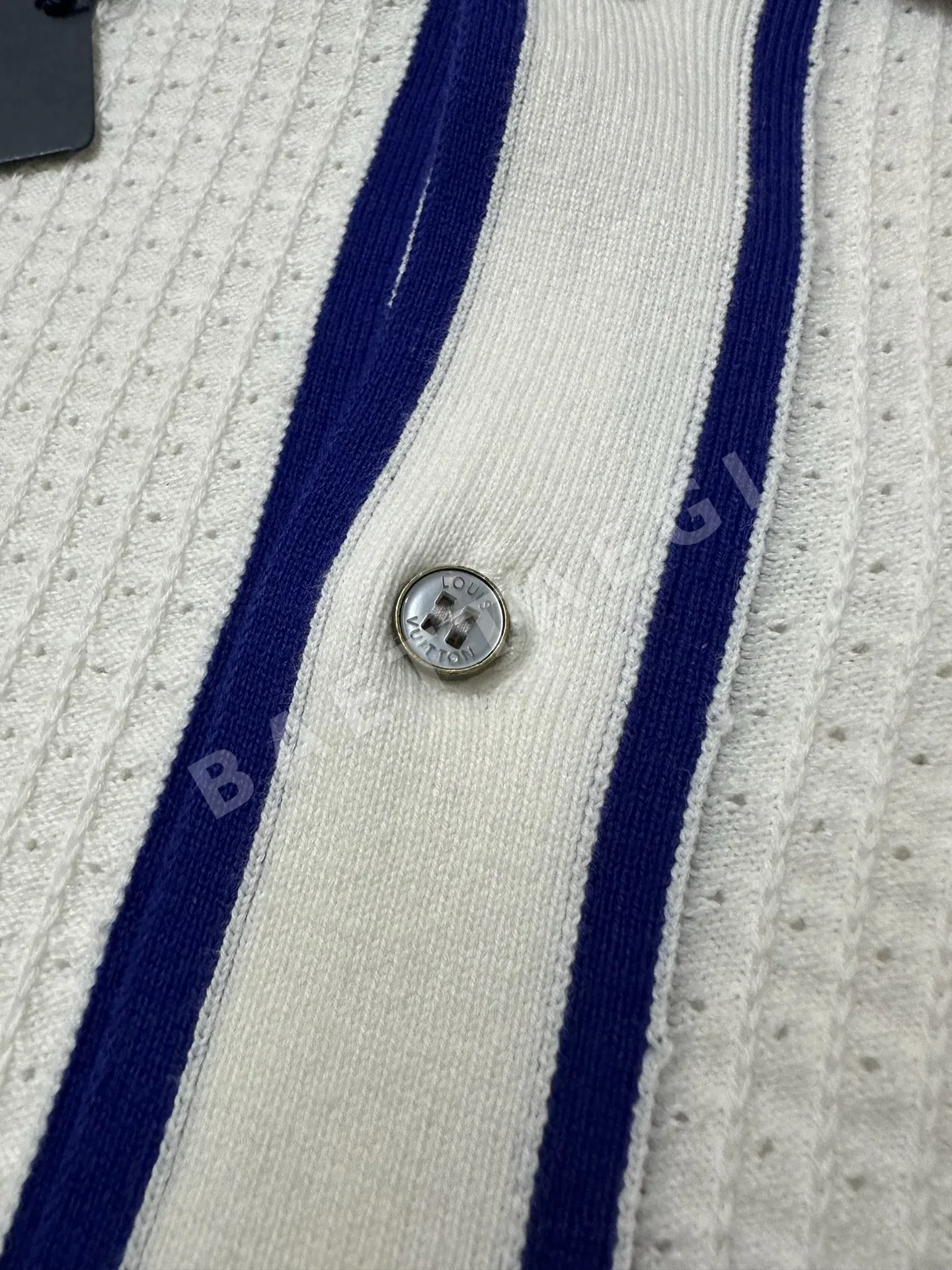 루이비통 와플 자수 로고 남성 반팔 셔츠 상세 이미지 7