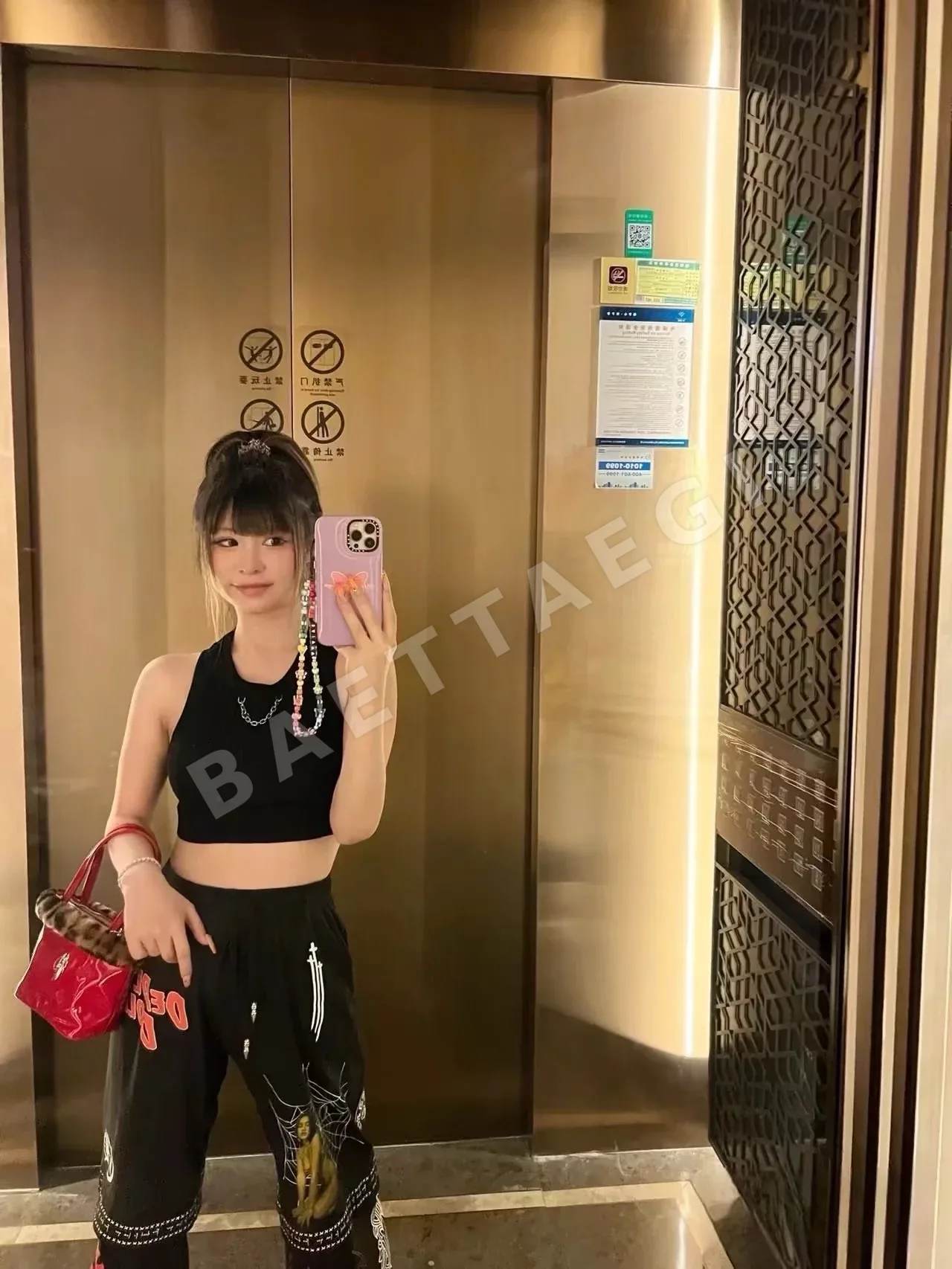 크롬하츠 블랙 그래피티 코믹 스트립 남성 바지 상세 이미지 2