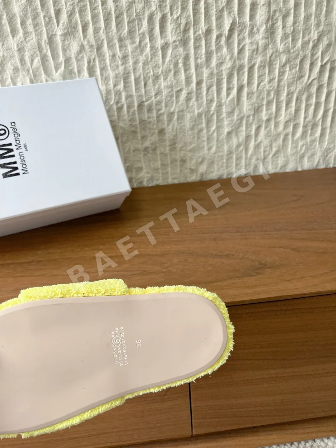 마르지엘라 5 개 발가락 메시 뮬 샌들 상세 이미지 9