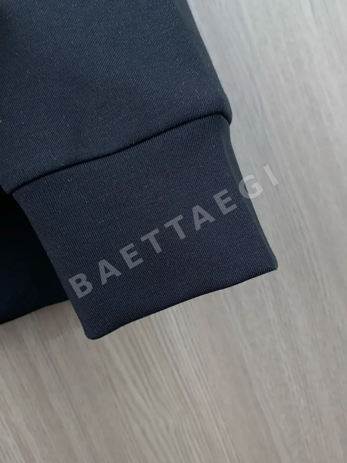 프라다 모달 면 플리스 긴팔 스웨트셔츠 상세 이미지 7