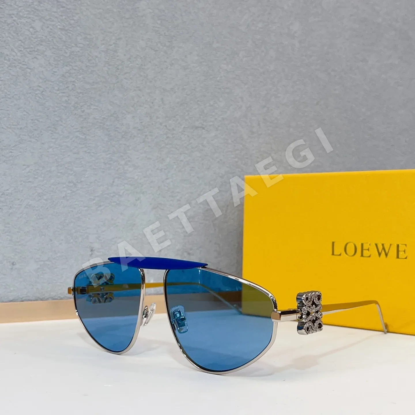 로에베 LW1735 LS 선글라스 상세 이미지 3