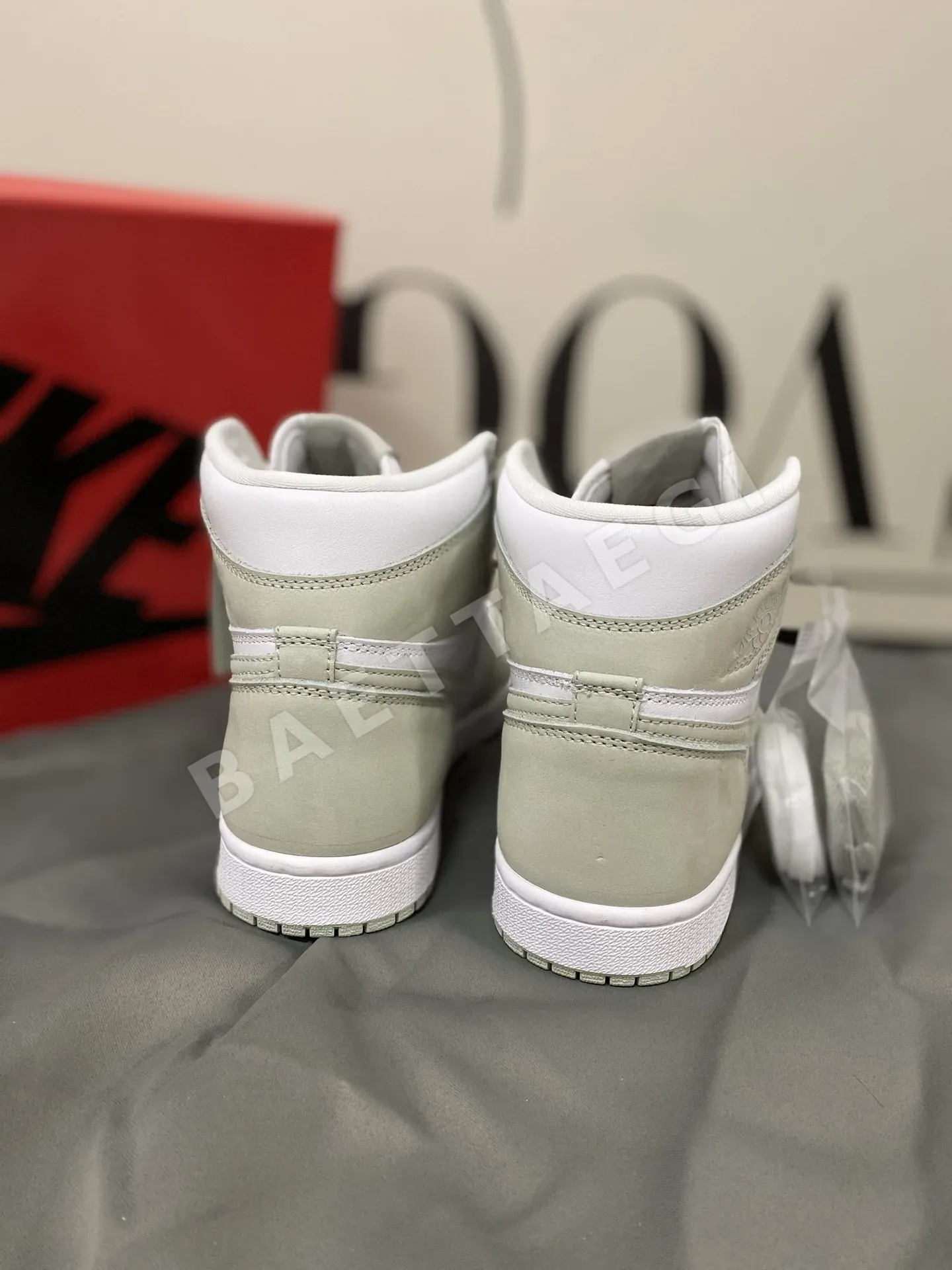 나이키조던 Air Jordan 1 Retro High OG 스니커즈 상세 이미지 6
