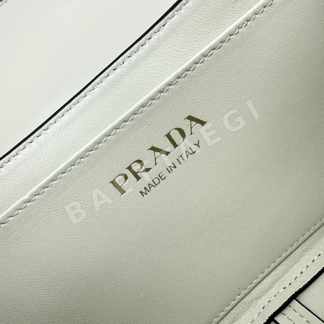 프라다 플립탑 램스킨 호보백 상세 이미지 8