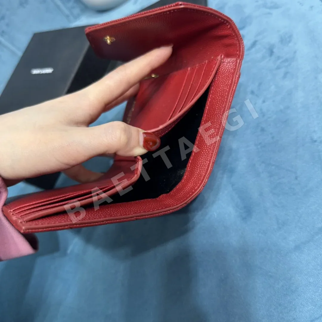 생로랑 캐비어 가죽 삼단 지갑 상세 이미지 8
