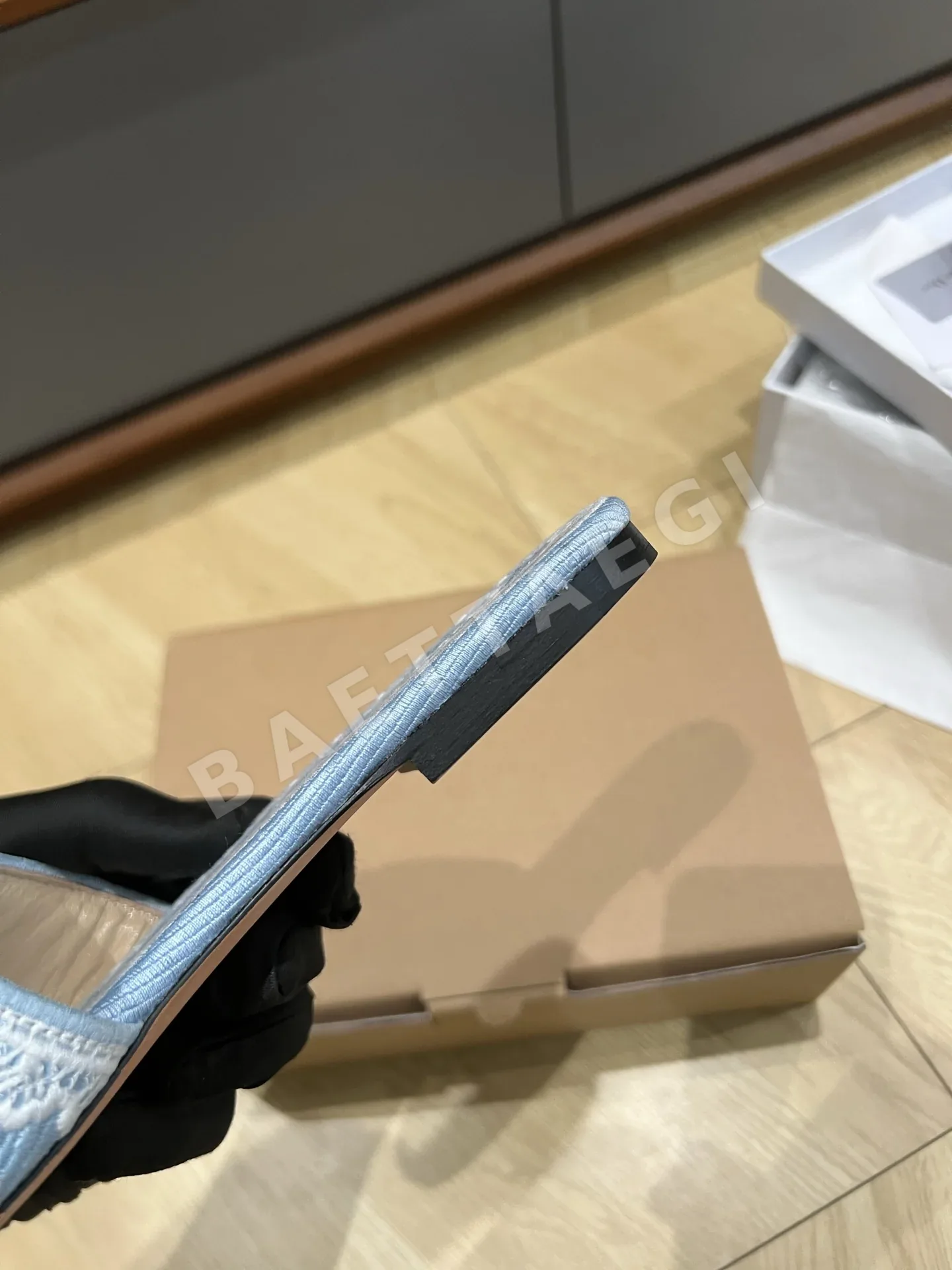 디올 자수 자카드 샌들 상세 이미지 8