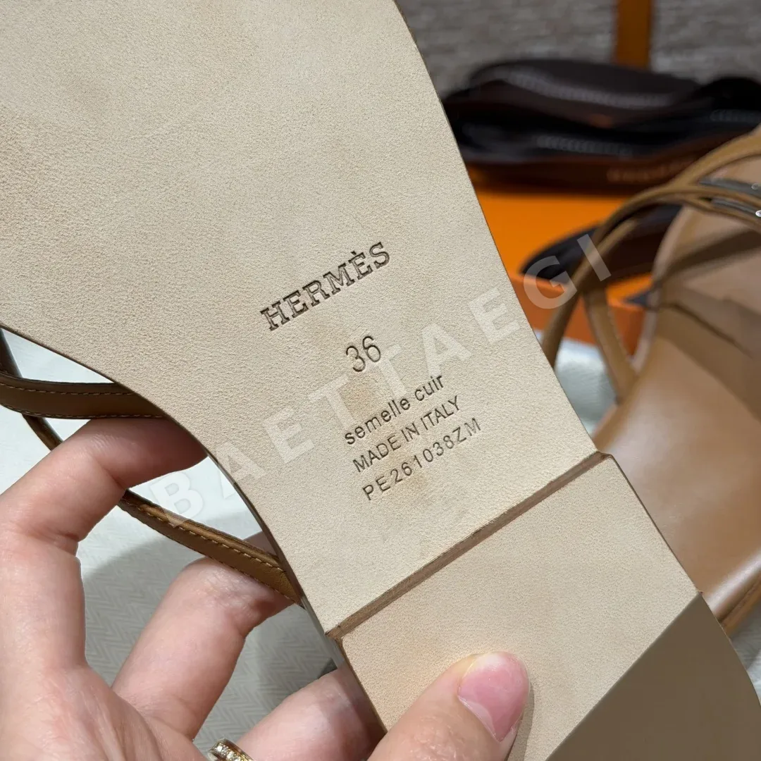 에르메스 미스 켈리 샌들 파리 슬리퍼 골든브라운 가죽 상세 이미지 8