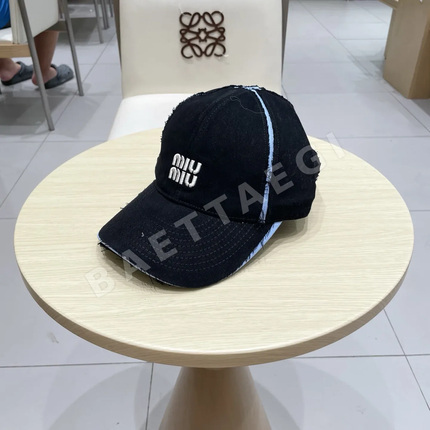 미우미우 자수 베이스볼 캡 상세 이미지 2