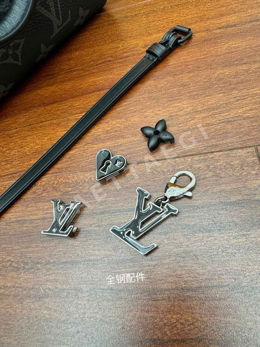 루이비통 M24606 가죽 가방 상세 이미지 7