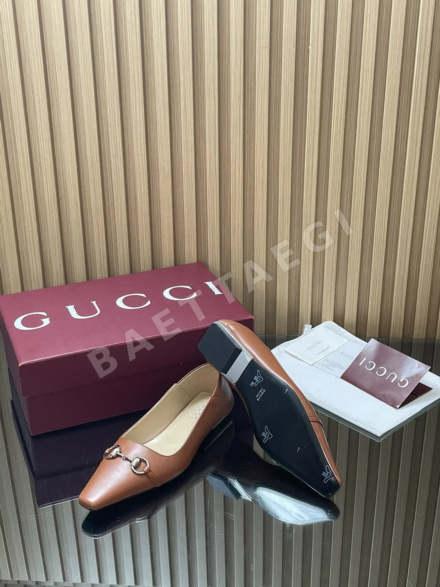 구찌 호스빗 스퀘어토 플랫 로퍼 상세 이미지 9