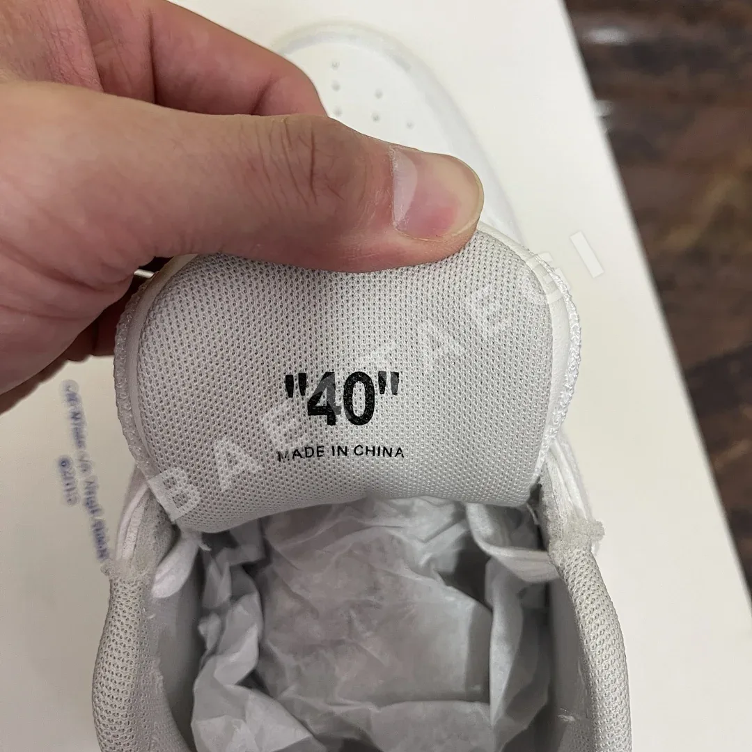 오프화이트 아웃 오브 오피스 OOO 로우 탑스 아이보리 블루 202404 Off White Out Of Office OOO Low Tops 상세 이미지 2