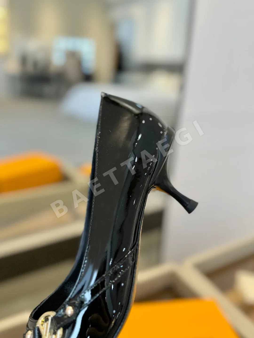 루이비통 5.5 cm 굽 데님 가죽 힐 상세 이미지 8