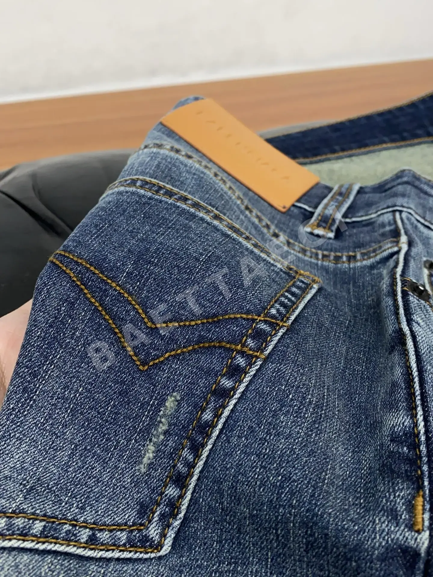 발렌시아가 남성 데님 청바지 상세 이미지 6