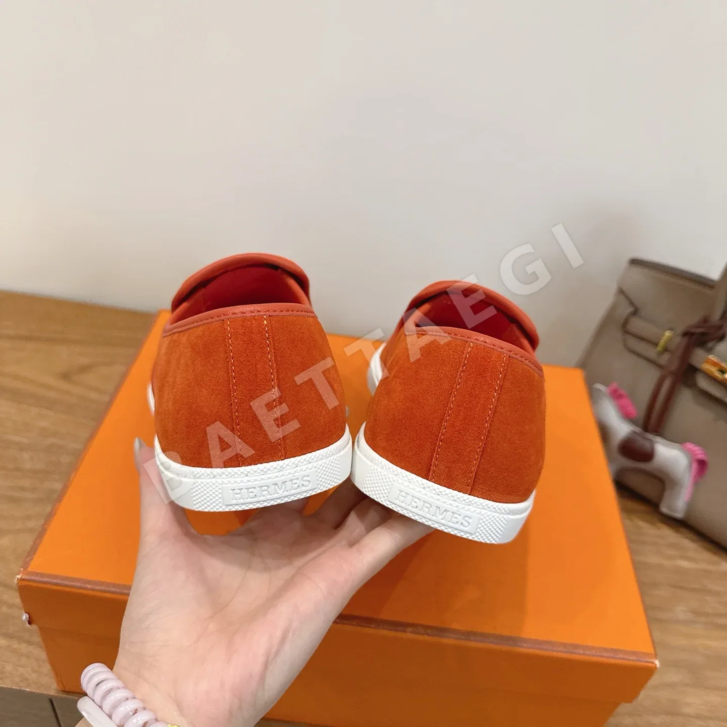 에르메스 메도르 스터드 스웨이드 로퍼 상세 이미지 8