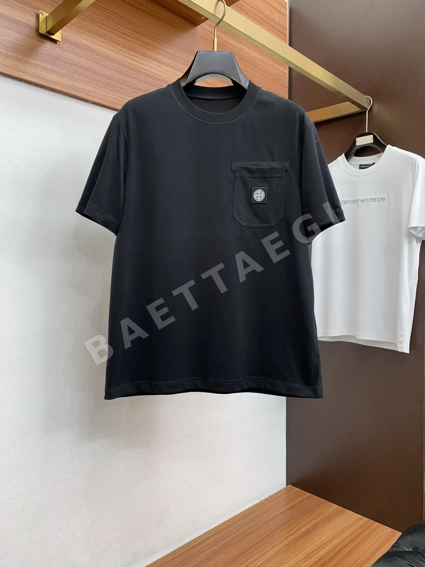 스톤아일랜드 장섬유 면 소재 반팔 셔츠 P240