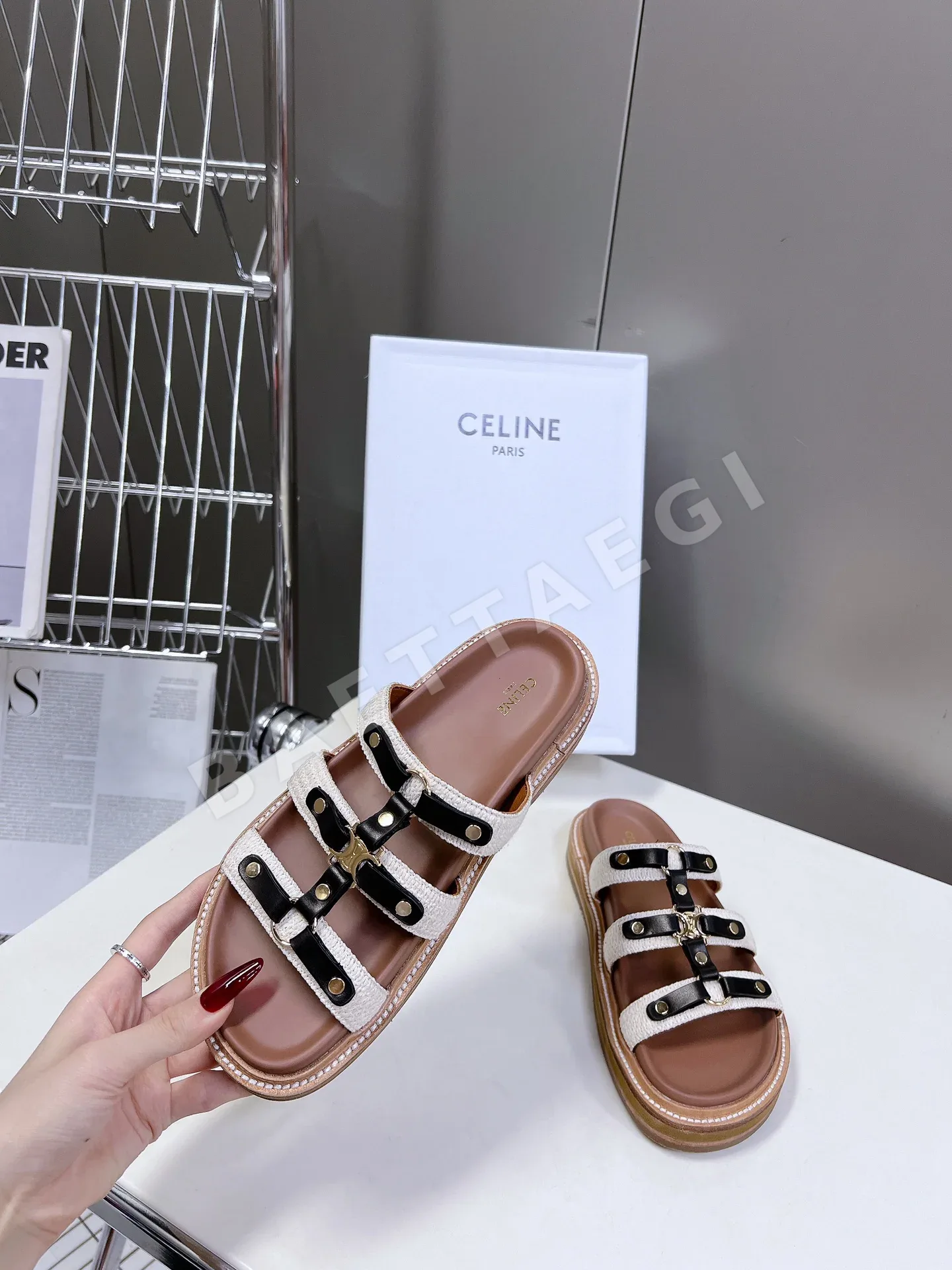 셀린느 빈티지 로마 샌들 상세 이미지 4
