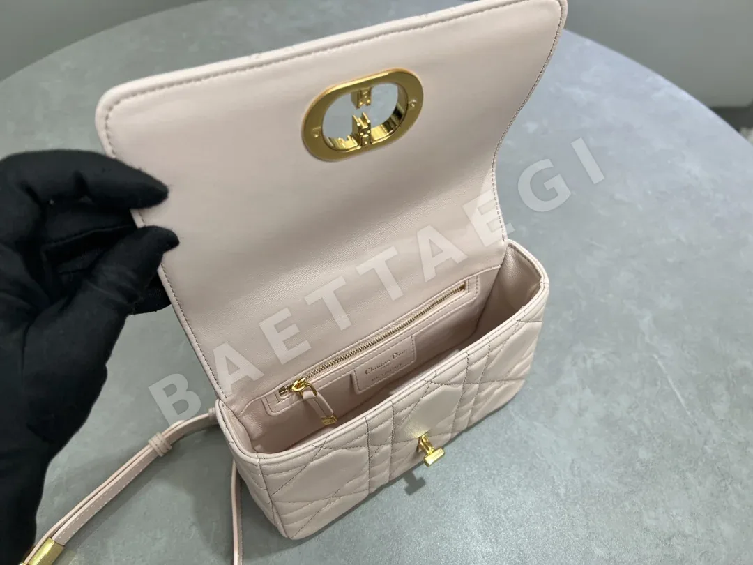 디올 카로 램스킨 체인 숄더백 상세 이미지 7