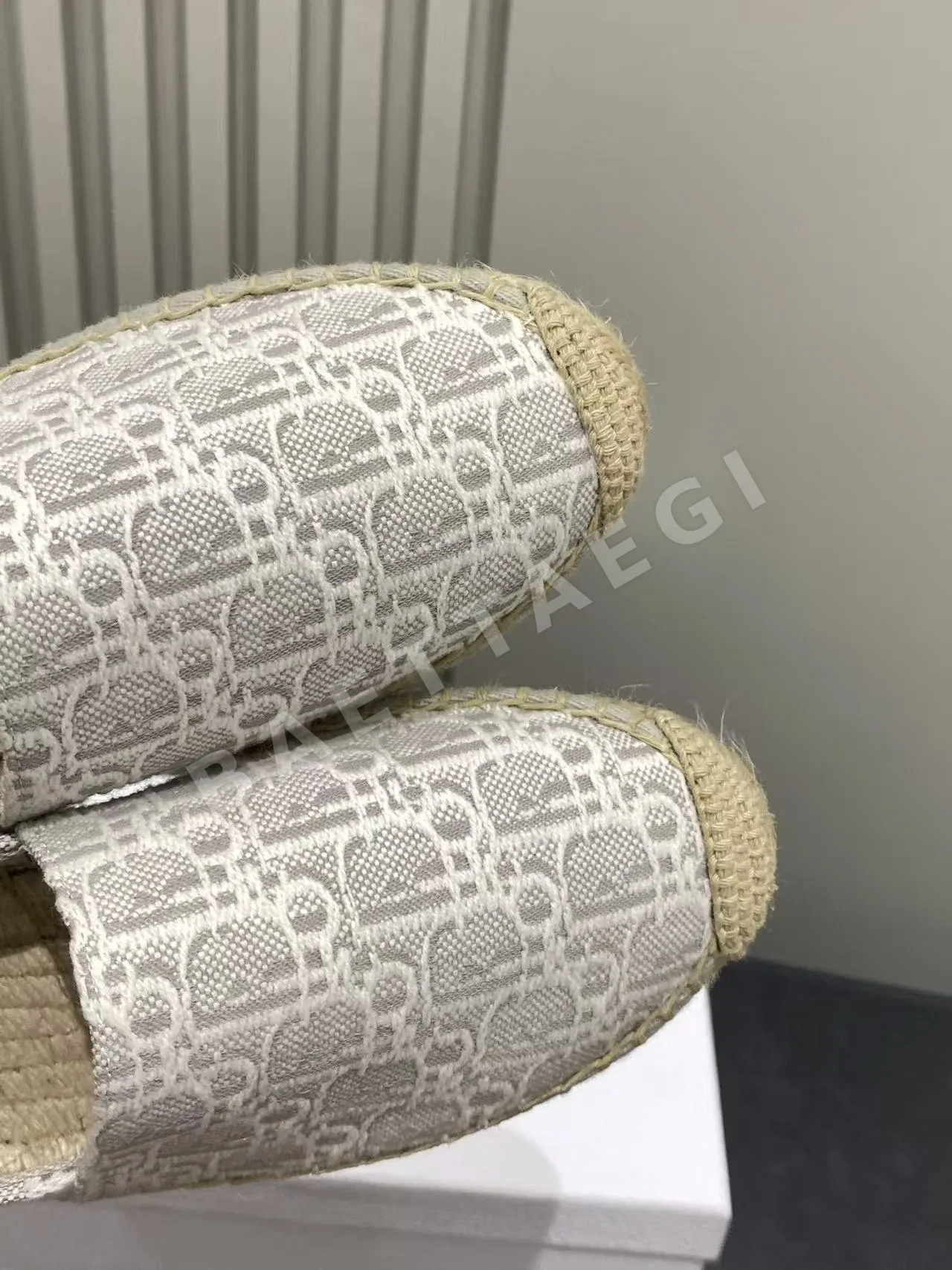 디올 그랑빌 자수 친환경 원단 어부 신발 상세 이미지 4