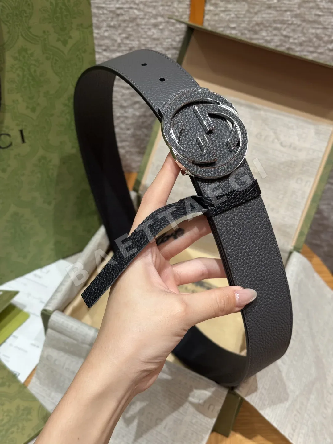 구찌 인터로킹 더블 G 소가죽 양면 벨트 상세 이미지 3