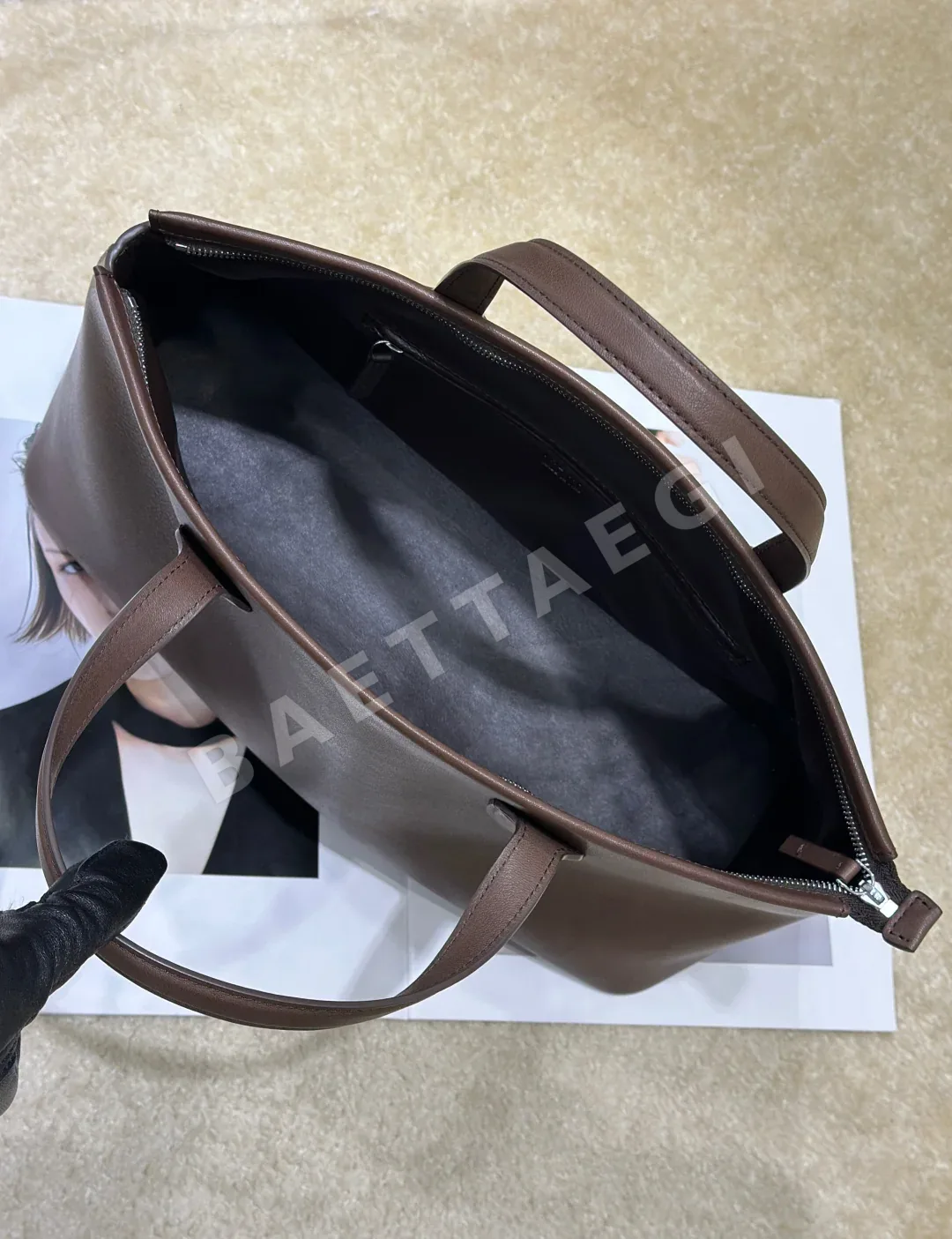 더로우 가방 상세 이미지 9