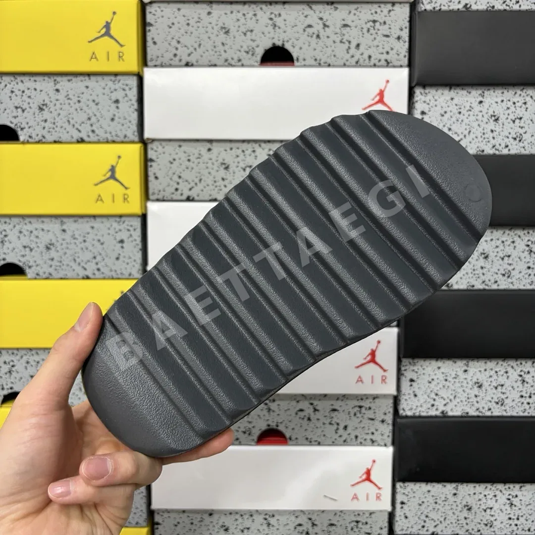 아디다스 [LW] 이지 슬라이드 ID4132 200617 Adidas Yeezy Slide Granite 상세 이미지 8