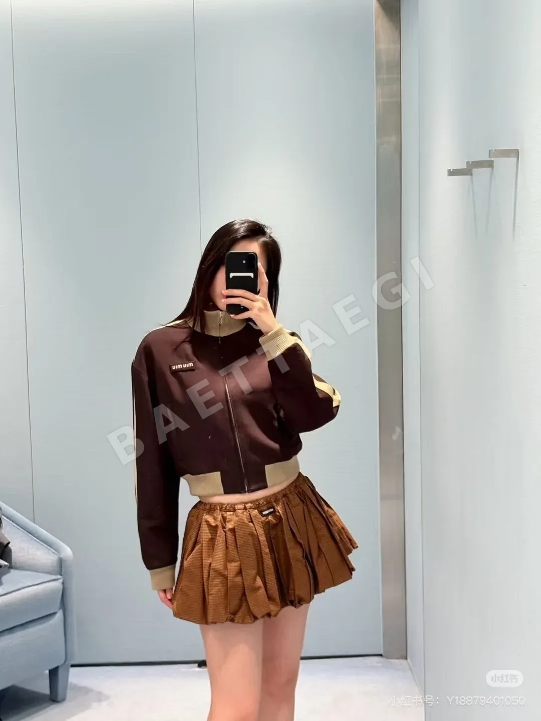미우미우 사이드 스트라이프 자수 여성 자켓 상세 이미지 4