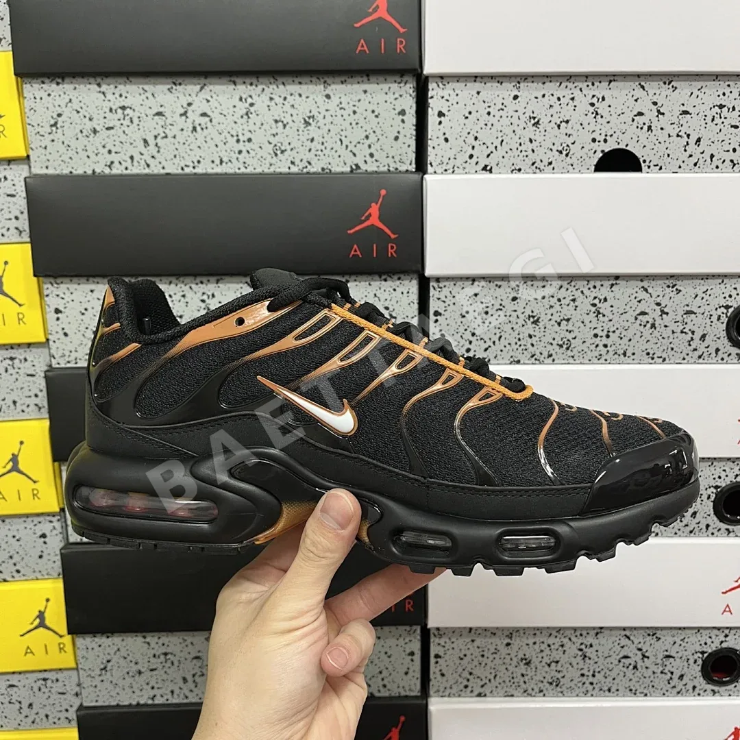 나이키 [DF] 에어 맥스 플러스 블랙 오렌지 FN6949-400 201074 Nike Air Max Plus Dark Obsidian 상세 이미지 2