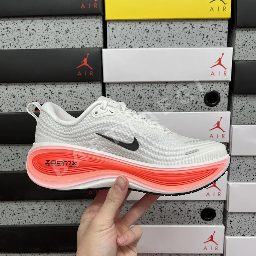 나이키 줌 보메로 18 IH3251-100 201118 Nike Zoom Vomero 18 상세 이미지 9