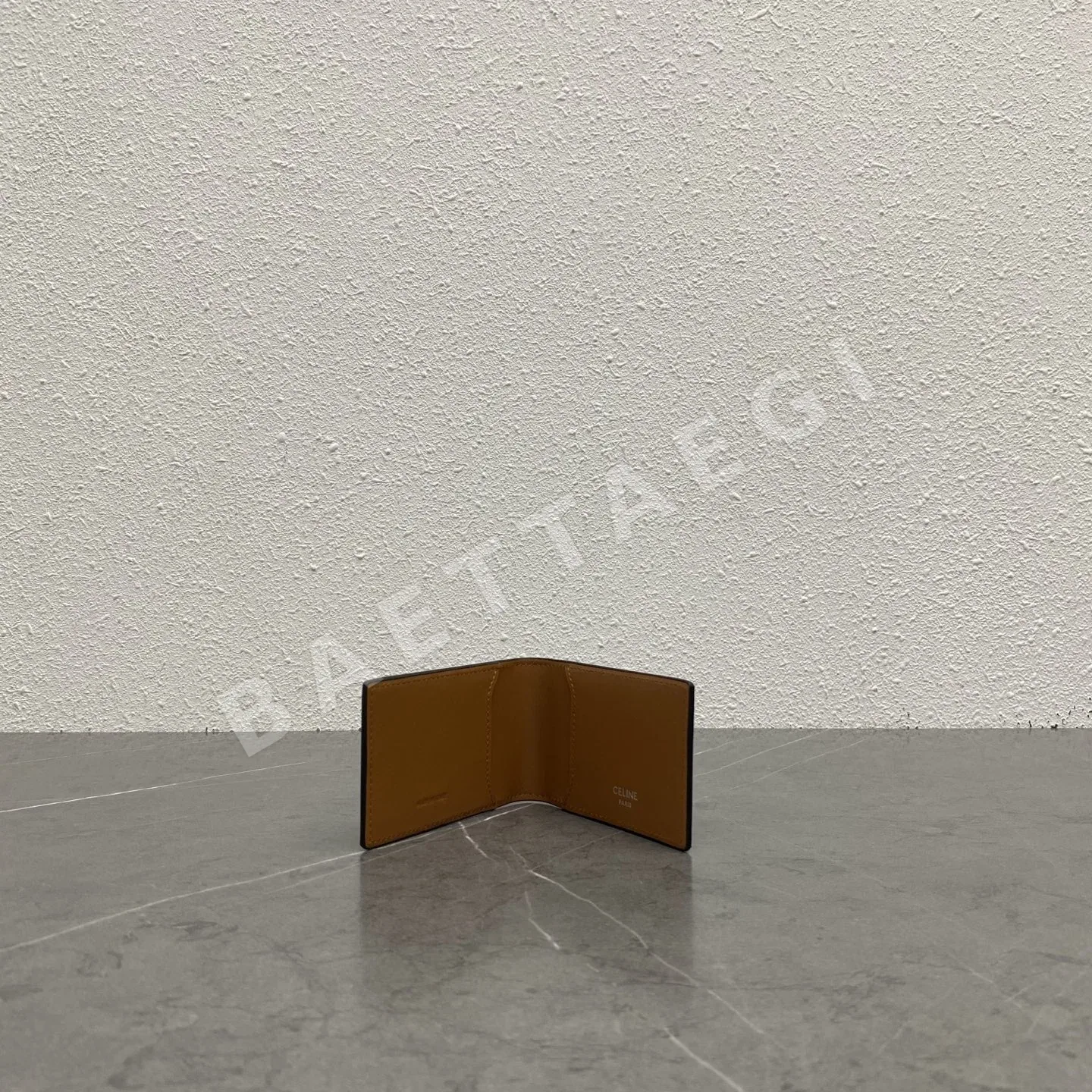 셀린느 브라운 지갑 상세 이미지 4