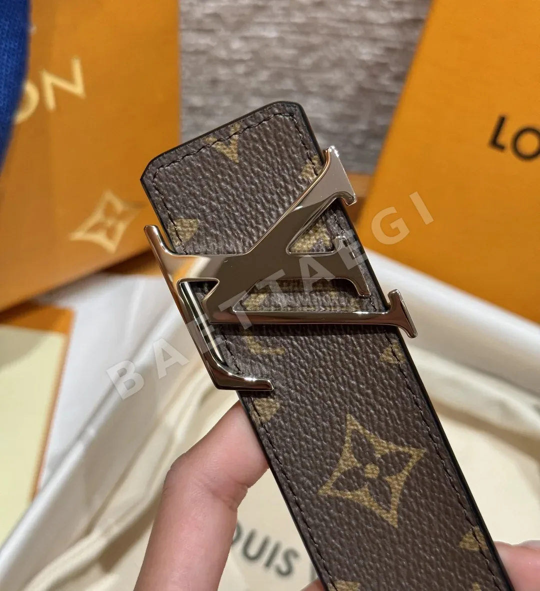 루이비통 JD350 이니셜 리버시블 벨트 상세 이미지 7