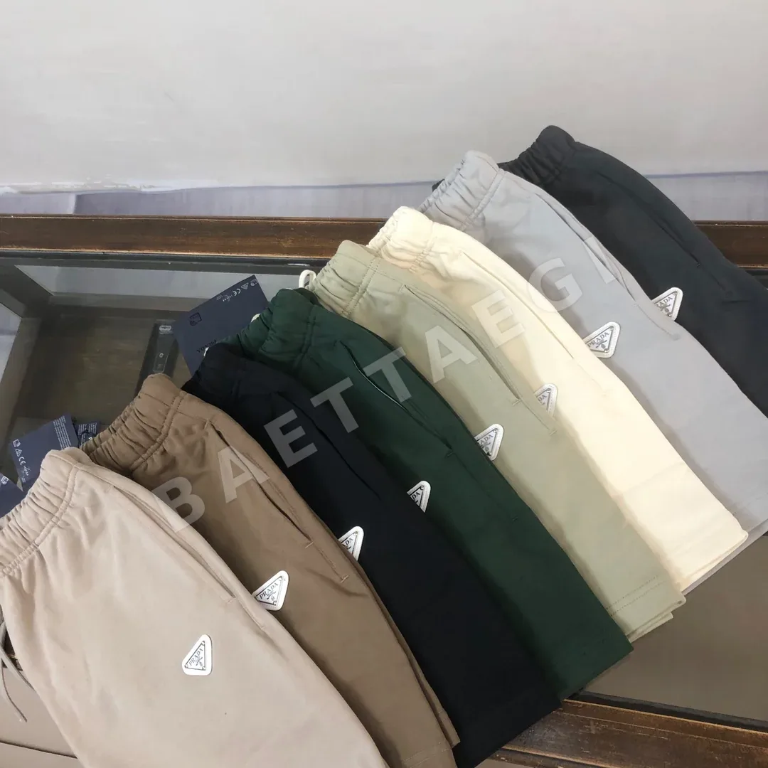 프라다 삼각 로고 워싱 코튼 반바지 430 G 상세 이미지 4